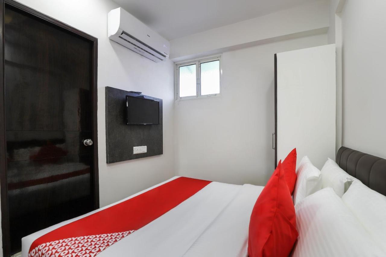OYO 40139 Hotel Peradiot Ahmedabad Bagian luar foto